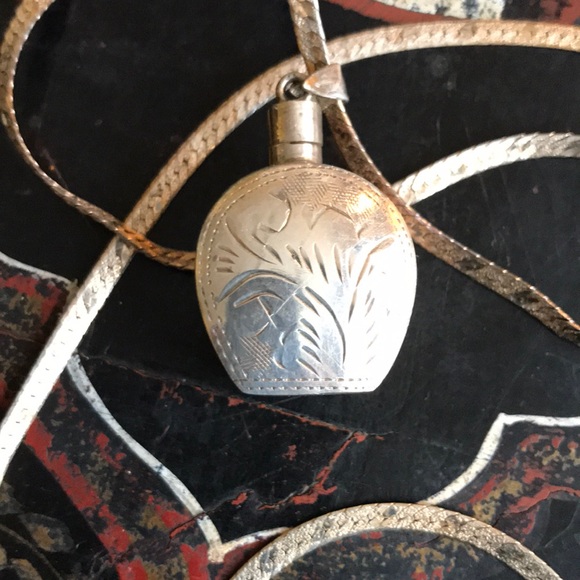Vintage Jewelry - 925 Sterling Silver perfume bottle necklace.